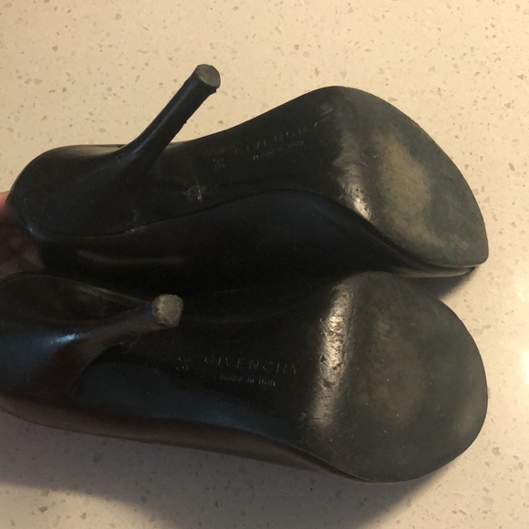MOVING SALE: EUC Givenchy heels size 36 - Picture 11 of 11